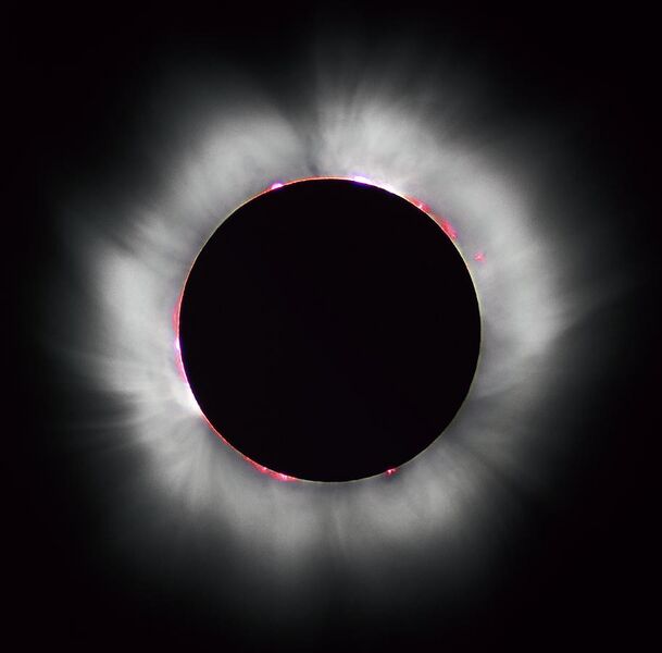 File:Solar eclipse 1999 4.jpg