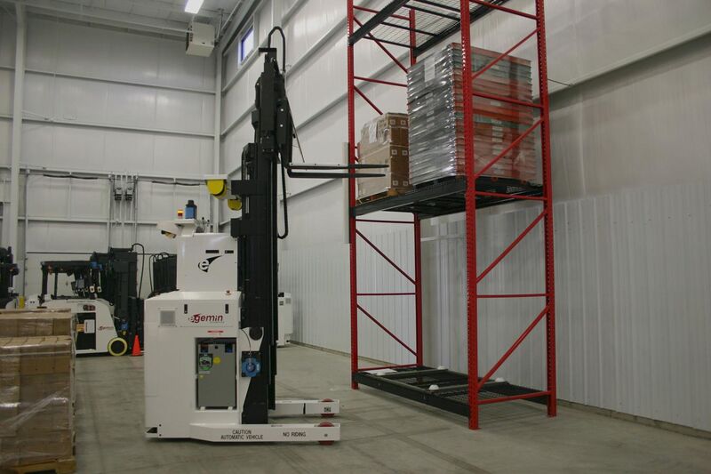 File:Forklift AGV with Straddle, courtesy of Egemin Automation Inc..jpg
