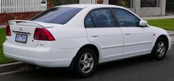 2002 Honda Civic (MY02) GLi sedan (2015-05-29) 02.jpg