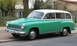 Wartburg 311-combi cropped for use with smaller screens.JPG