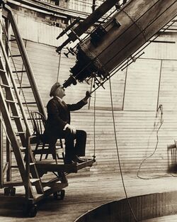 Percival Lowell observing Venus from the Lowell Observatory in 1914.jpg