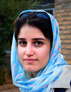 Portrait of a Persian lady in Iran, 10-08-2006.jpg