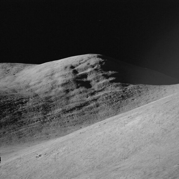 File:Silver Spur Apollo 15 telephoto.jpg