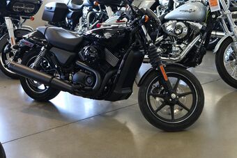 2014 Harley-Davidson Street 750 showroom side.jpg
