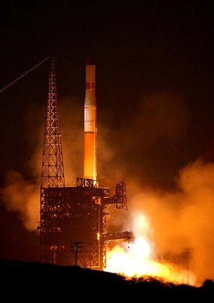 File:Delta IV VAFB launch.jpg