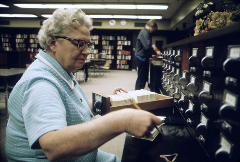 File:Librarian at the card files at a senior high school in New Ulm, Minnesota.jpg