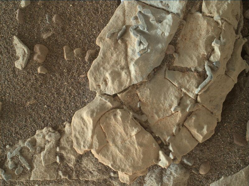 File:Mars-Curiosity-RockStructures-20180102.jpg