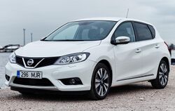 Nissan Pulsar 2014 (15053387884) (cropped).jpg