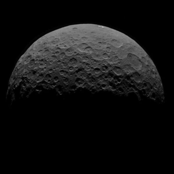 File:PIA19551-Ceres-DwarfPlanet-Dawn-RC3-image16-20150501.jpg