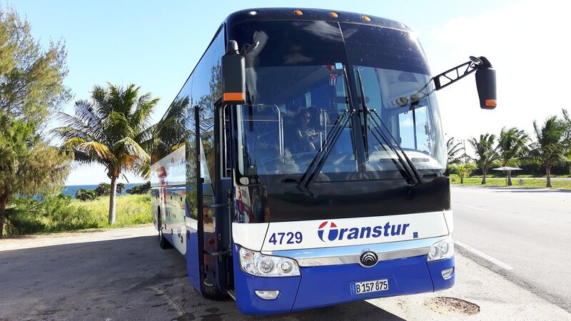 File:Transtur Cuba Yutong Coach.jpg