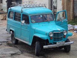 Willys-jeep-station-wagon.jpg