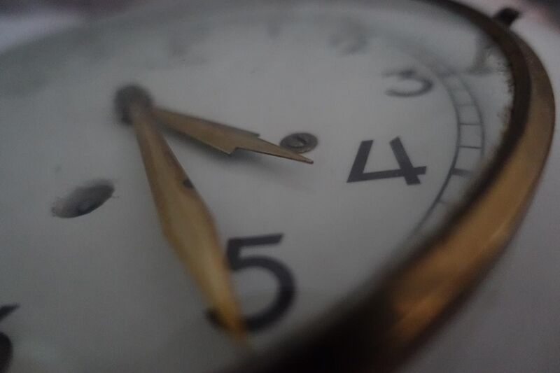 File:Old Clock Close Up.jpg