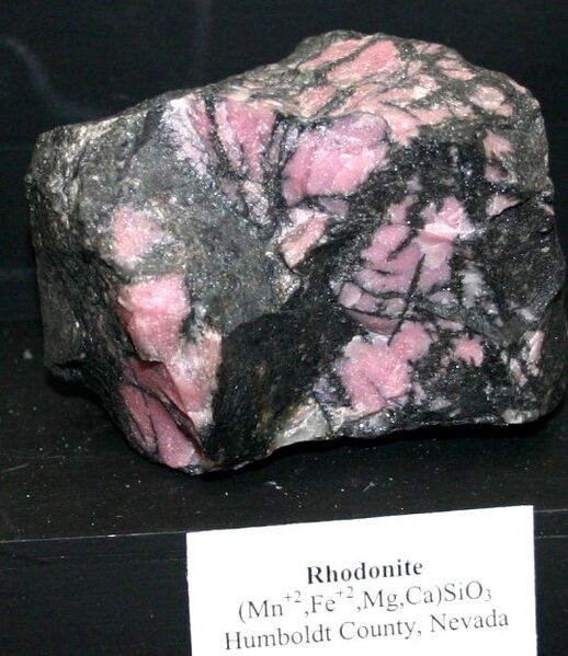 File:Rhodonite09.jpg