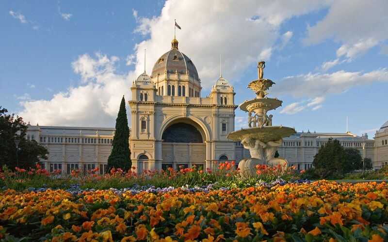 File:Royal exhibition building tulips straight (cropped).jpg