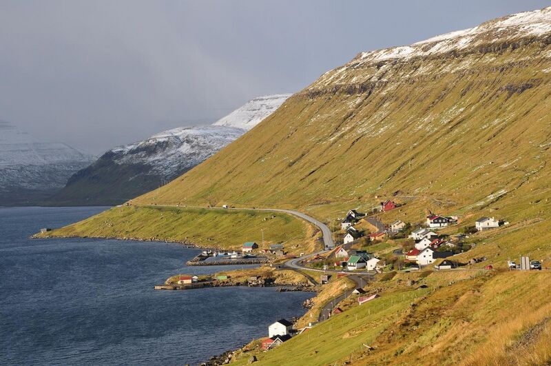 File:Faroe Islands, Eysturoy, Skipanes and Undir Gøtueiði.jpg