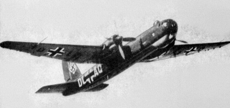 File:Heinkel He 177A-02 in flight 1942.jpg