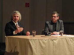 Steven Pinker and Nils Brose Göttingen 10102010.JPG