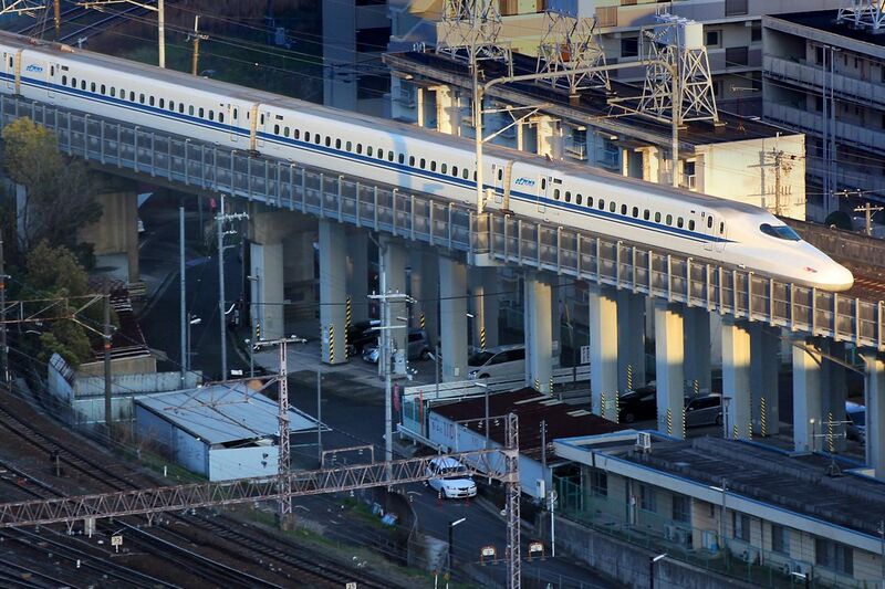 File:021 新幹線 N700 Series Shinkansen high speed train arriving at Kyoto Station, Japan.jpg