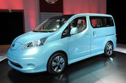 2012 Geneva Auto Show - Nissan ENV200 (6974911839).jpg