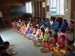 47 Raika School - eating together (3384824242).jpg