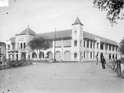 COLLECTIE TROPENMUSEUM Handelskantoor (Nederlandsche Handels Maatschappij) te Semarang TMnr 10014765.jpg