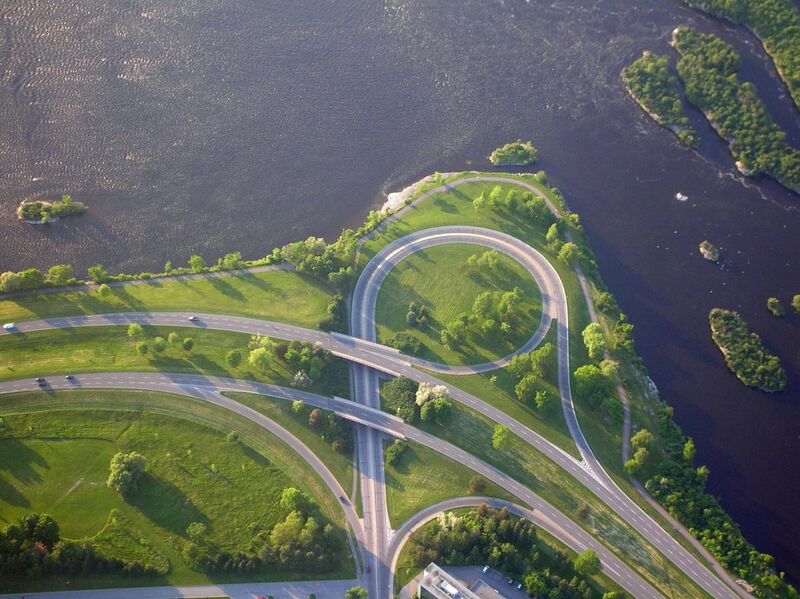 File:Ottawa River Parkway interchange.jpg