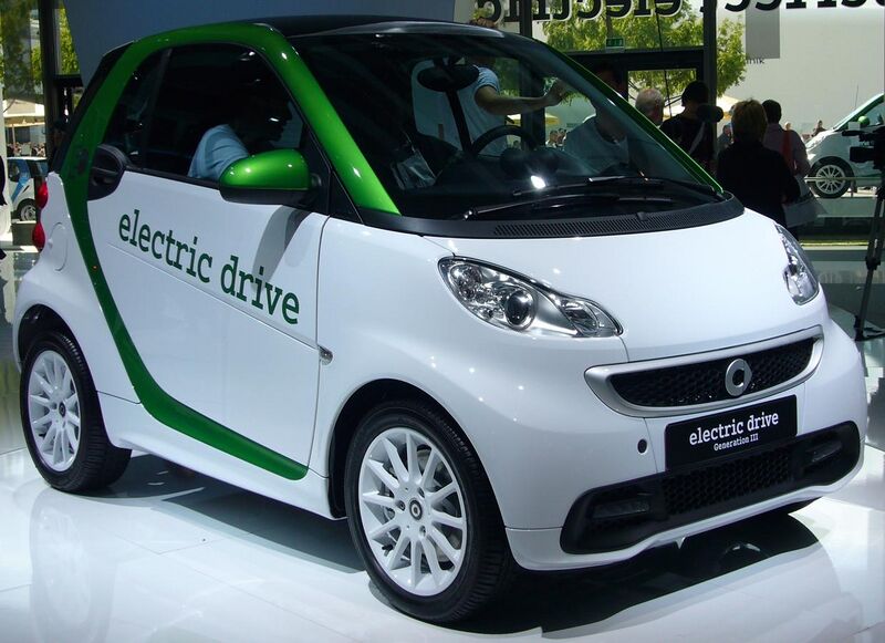 File:Smart fortwo electric drive Generation III (front quarter).jpg