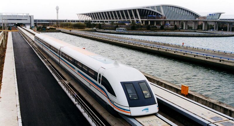File:A maglev train coming out, Pudong International Airport, Shanghai.jpg