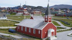 Annaassisitta-Oqaluffia-old-nuuk.jpg