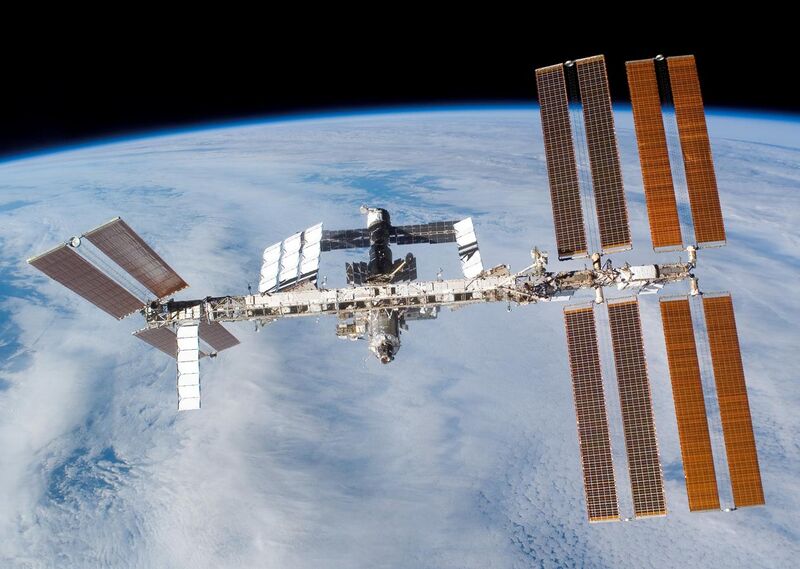 File:ISS after STS-120 in November 2007.jpg