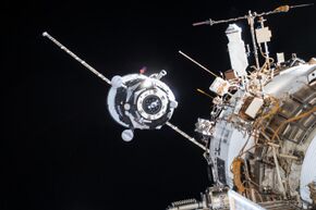Progress MS-08 docks to ISS (2).jpg