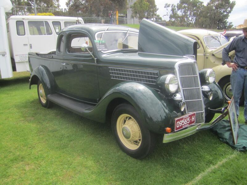 File:1935 Ford Model 48 Coupe Utility.jpg
