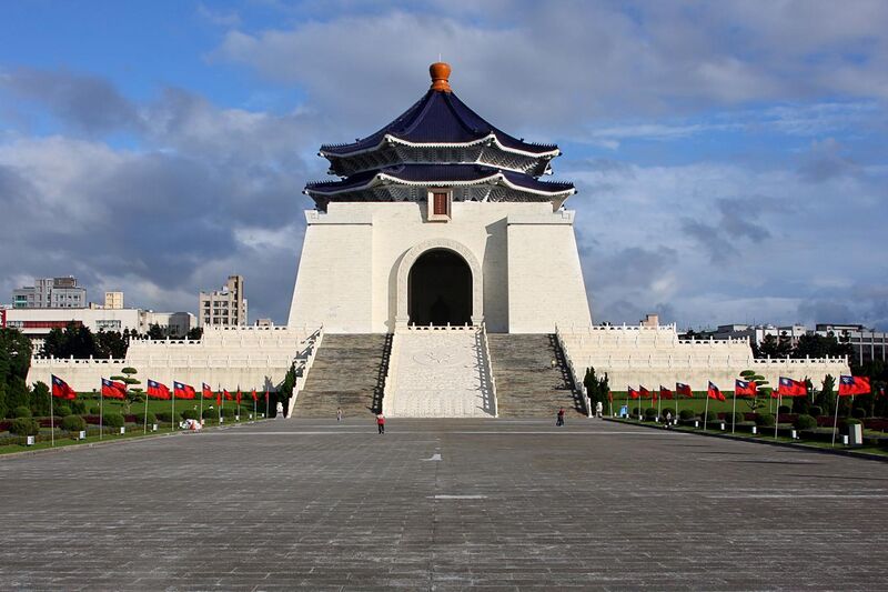 File:Chiang Kai-shek memorial amk.jpg