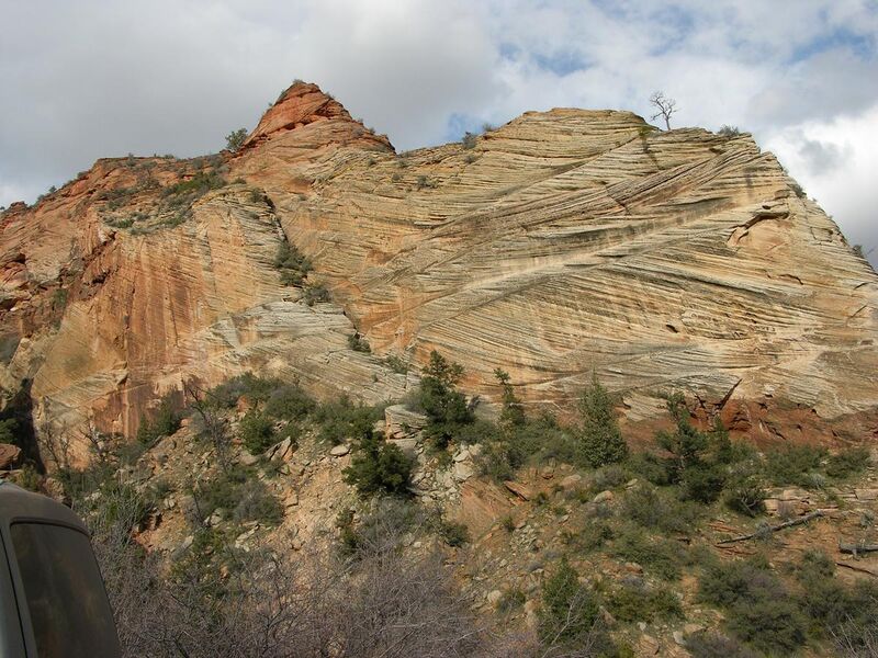 File:Cross-bedding Of Sandstone Near Mt Carmel Road Zion Canyon Utah.jpg