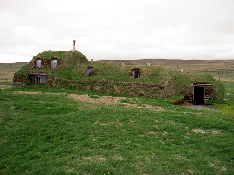 File:Iceland Saenautasel Earth covered home outside.JPG