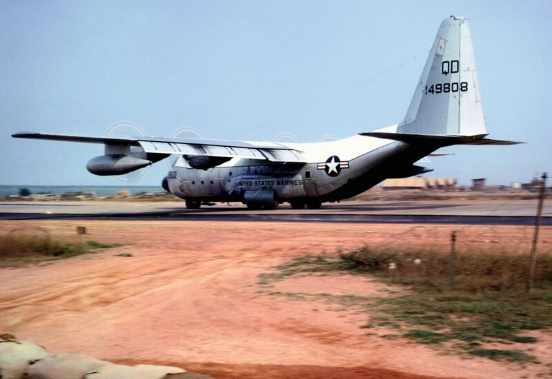 File:KC-130F VMGR-152 landing at Dong Ha 1967.JPEG