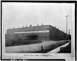 PHOTOCOPY FROM 1911 PHOTOGRAPH OF McFARLAN CARRIAGE CO., FROM COLLECTION OF HENRY BLOMMEL, CONNERSVILLE, INDIANA - McFarlan Carriage Company, Mount Street, Connersville, Fayette HAER IND,21-CONVI,8-1.tif