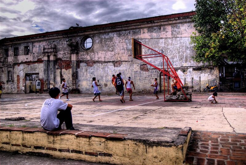 File:Basketball in Intramuros.jpg