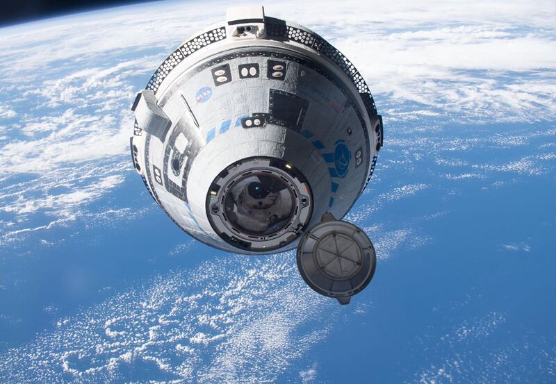 File:Boeing's Starliner crew ship approaches the space station (iss067e066735) (cropped).jpg
