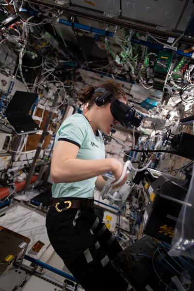 File:ISS-59 Christina Koch works inside the Destiny module (1).jpg