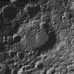 Nansen crater 4128 med.jpg