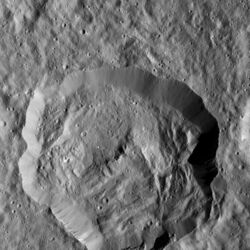 PIA20195-Ceres-DwarfPlanet-Dawn-4thMapOrbit-LAMO-image5-20151219.jpg
