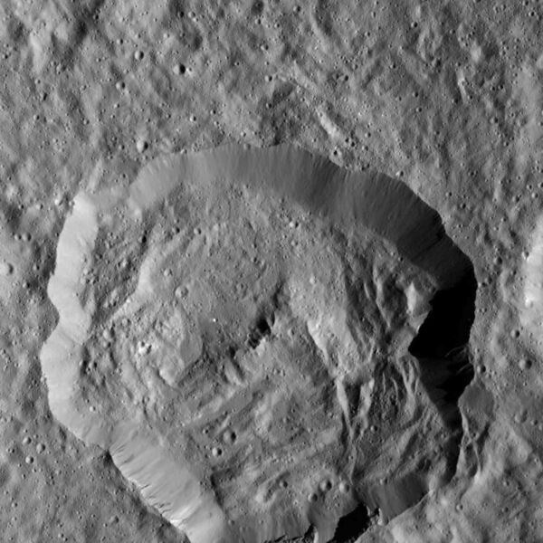 File:PIA20195-Ceres-DwarfPlanet-Dawn-4thMapOrbit-LAMO-image5-20151219.jpg