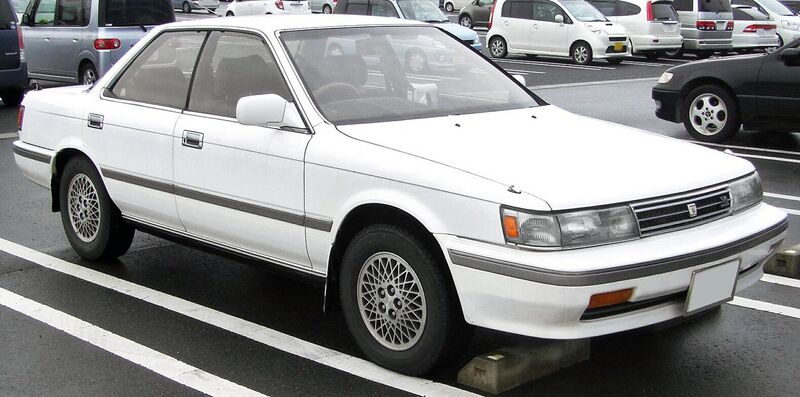 File:Toyota Camry Prominent 1988.jpg