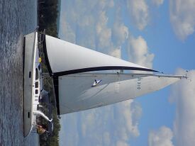 Hunter 310 sailboat 3384.jpg