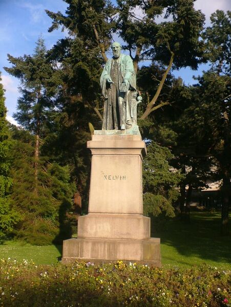 File:Lord Kelvin, Botanic park Belfast.jpg
