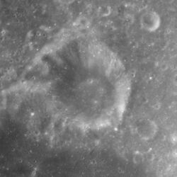 Nunn crater AS16-M-2118.jpg