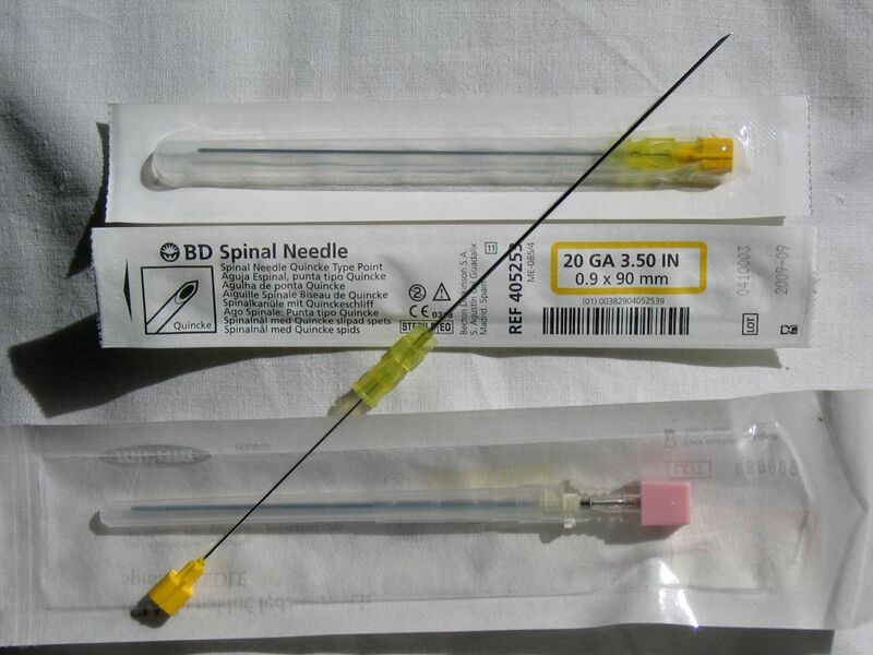 File:Spinal needles.jpg