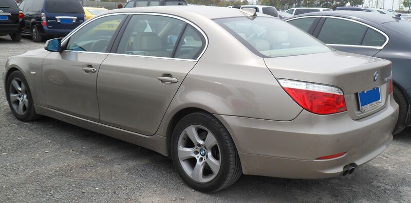 File:BMW 5-Series E60 Li rear China 2012-04-15.jpg