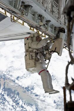 STS-131 EVA3 Rick Mastracchio 2.jpg